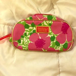 Lilly Pulizter Makeup bag